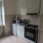 Le Thannois - 2 Chambres, Salon, Cuisine Equipee, Parking Et Wifi Gratuit