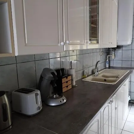 Le Thannois - 2 Chambres, Salon, Cuisine Equipee, Parking Et Wifi Gratuit Μυλούζη