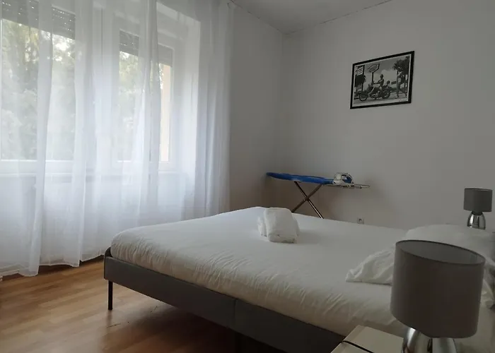 Le Thannois - 2 Chambres, Salon, Cuisine équipée, Parking Et Wifi Gratuit Mulhouse