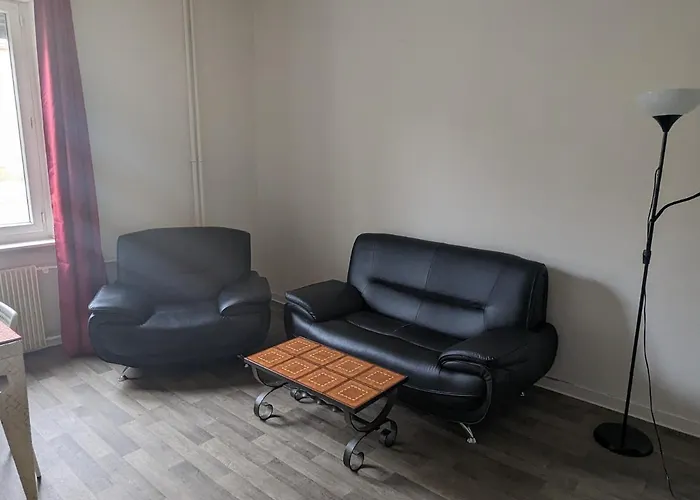 Le Thannois - 2 Chambres, Salon, Cuisine équipée, Parking Et Wifi Gratuit Mulhouse
