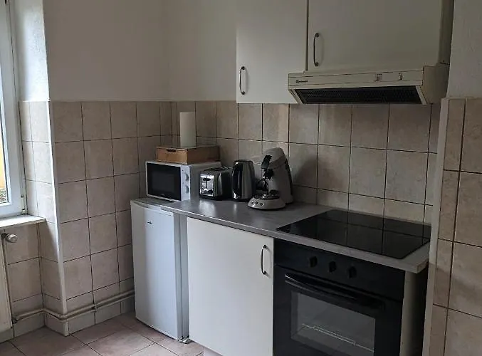 Le Thannois - 2 Chambres, Salon, Cuisine équipée, Parking Et Wifi Gratuit