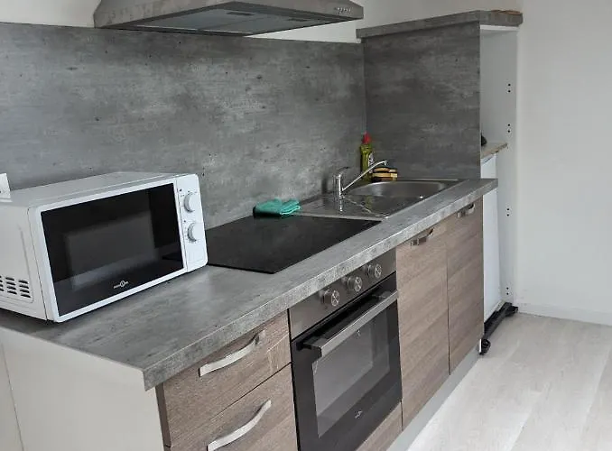 Le Thannois - 2 Chambres, Salon, Cuisine équipée, Parking Et Wifi Gratuit Mulhouse